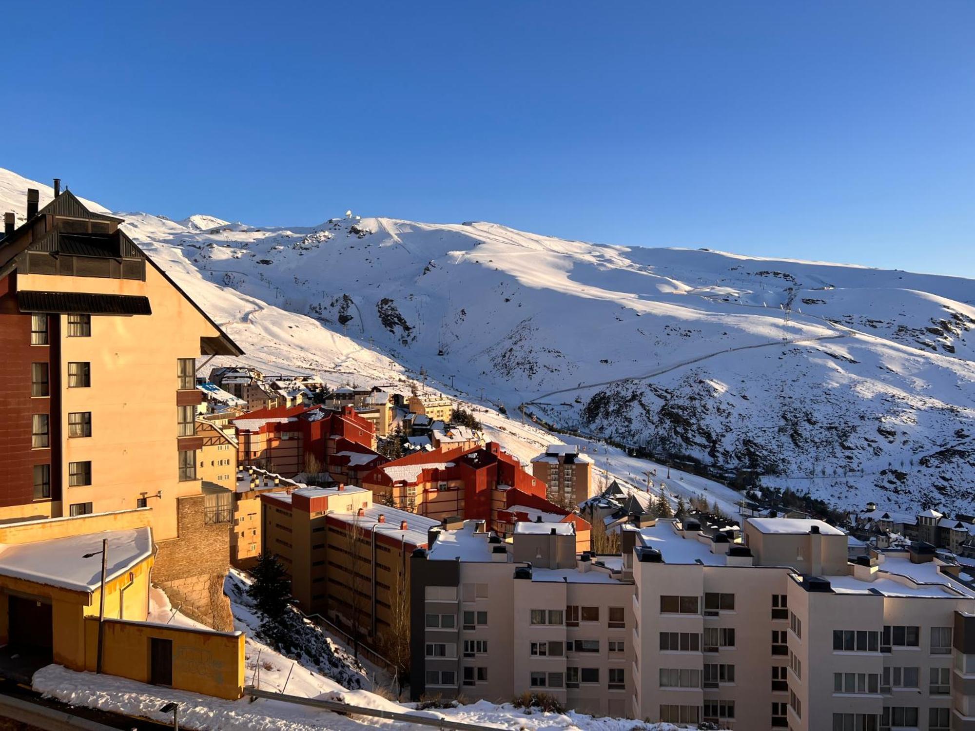Sierra Nevada Apartamento, Ideal Para Grupos, Aparcamiento En La Puerta Y Con Impresionantes Vistas 外观 照片